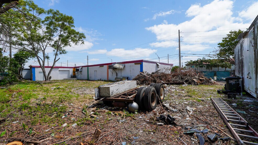 More Photos Of , Oakland Park General Retail For Sale