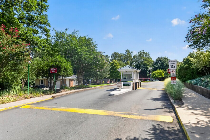 More Photos Of 7500 Prince Cole Ct, Manassas Apartments For Sale