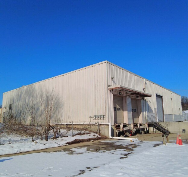 More Photos Of 4601 Lydell Rd, Cheverly Warehouse For Lease