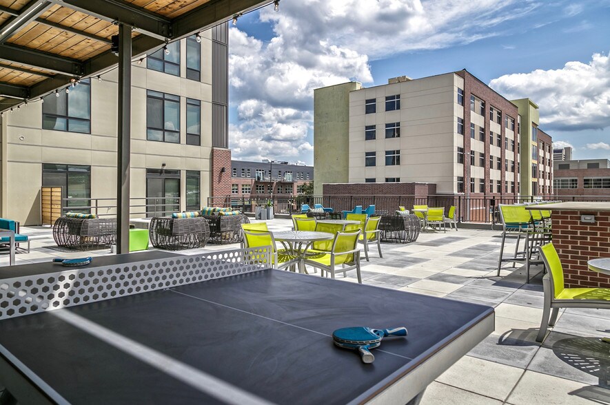 More Photos Of 1415 Cuming St NE, Omaha Apartments For Lease