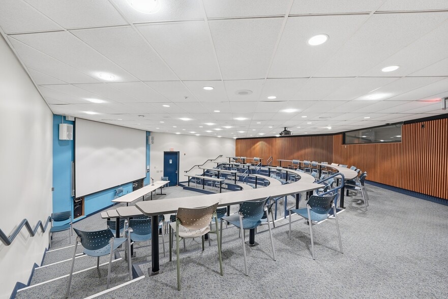 More Photos Of 893 West St, Amherst Schools For Sale