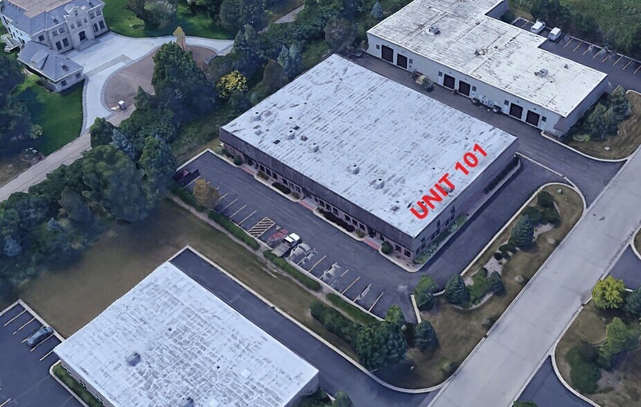 More Photos Of 27850 N Irma Lee Cir, Lake Forest Warehouse For Sale