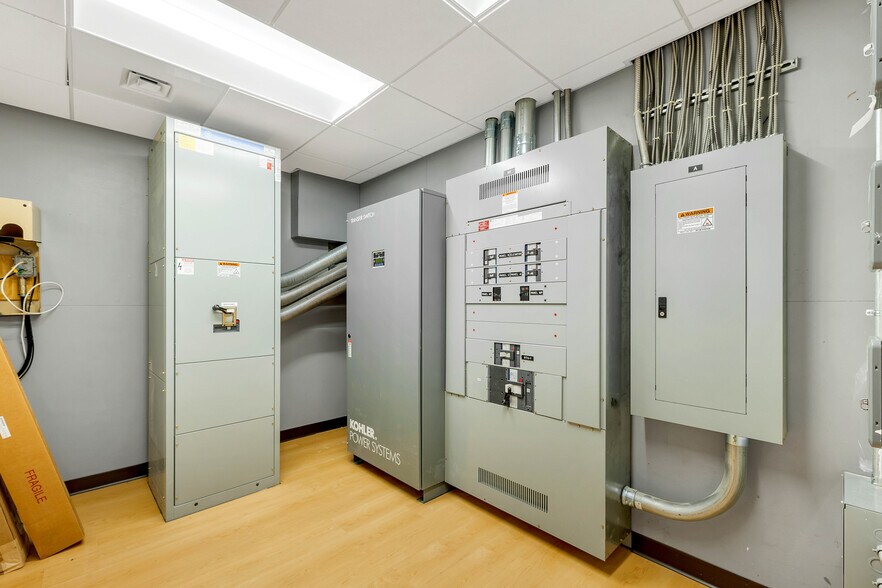 More Photos Of 81 Whittier Hwy, Moultonborough Office For Sale