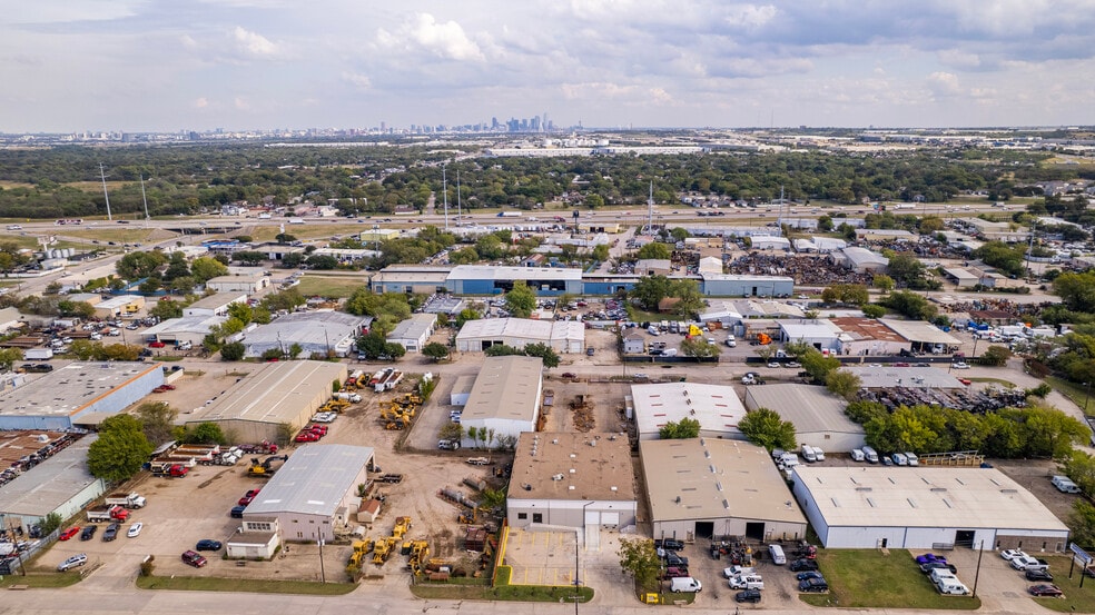 More Photos Of 2626 Sea Harbor Rd, Dallas Warehouse For Sale