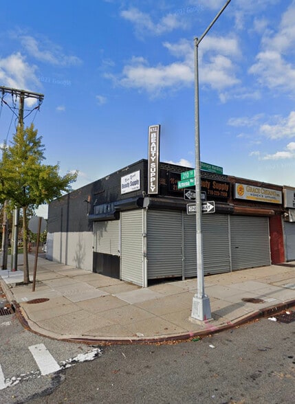 Primary Photo Of 21001 Horace Harding Expy, Flushing Freestanding For Lease
