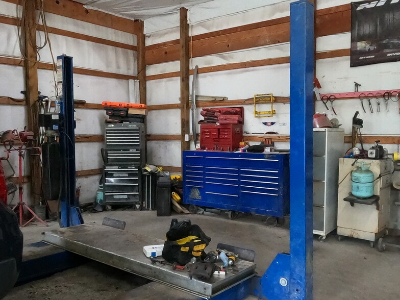 More Photos Of 77091 US Highway 278, Blountsville Warehouse For Sale