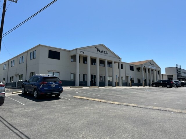 Primary Photo Of 705 US Highway 281, Marble Falls Office For Lease