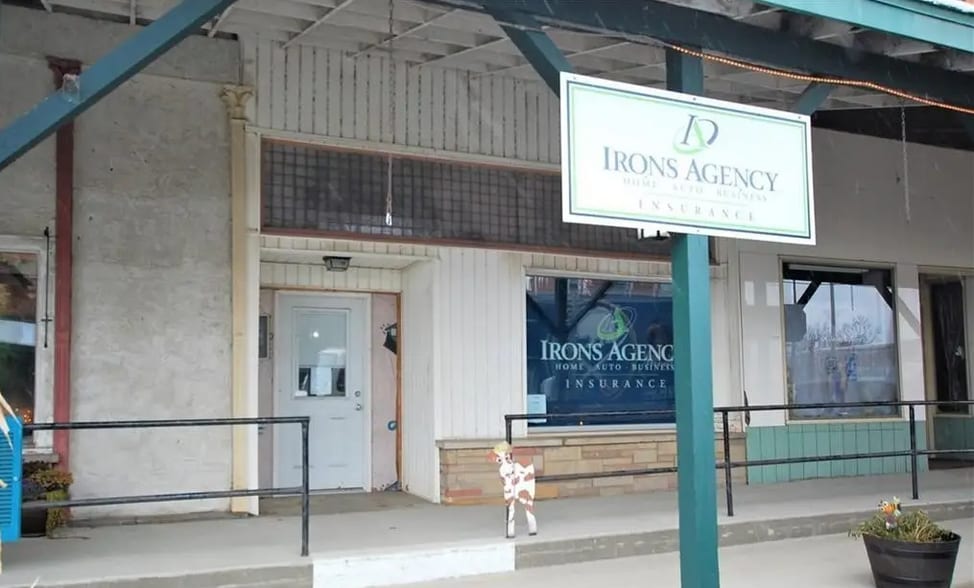 Primary Photo Of 125 Main, Sherman Storefront Retail Office For Lease