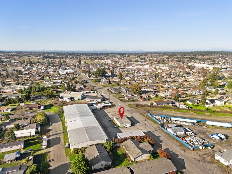 More Photos Of 503 S 3rd Ave, Sequim Flex For Lease