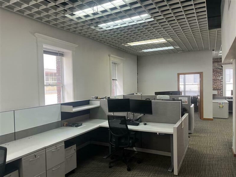 More Photos Of 110 S Kentucky Ave, Lakeland Office For Lease