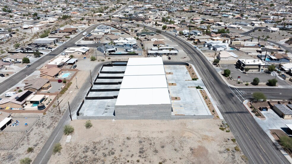 More Photos Of 2995 Kiowa Blvd N, Lake Havasu City Warehouse For Lease