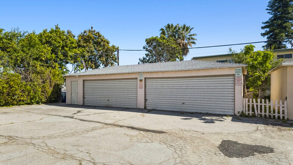 More Photos Of 5312 Vantage Ave, Valley Village Apartments For Sale