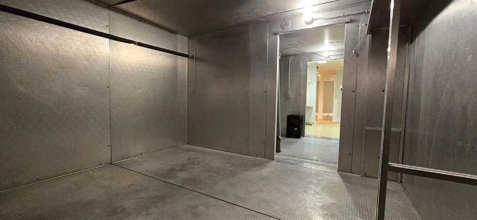 More Photos Of 31 Central Square, Troy Storefront Retail Residential For Lease