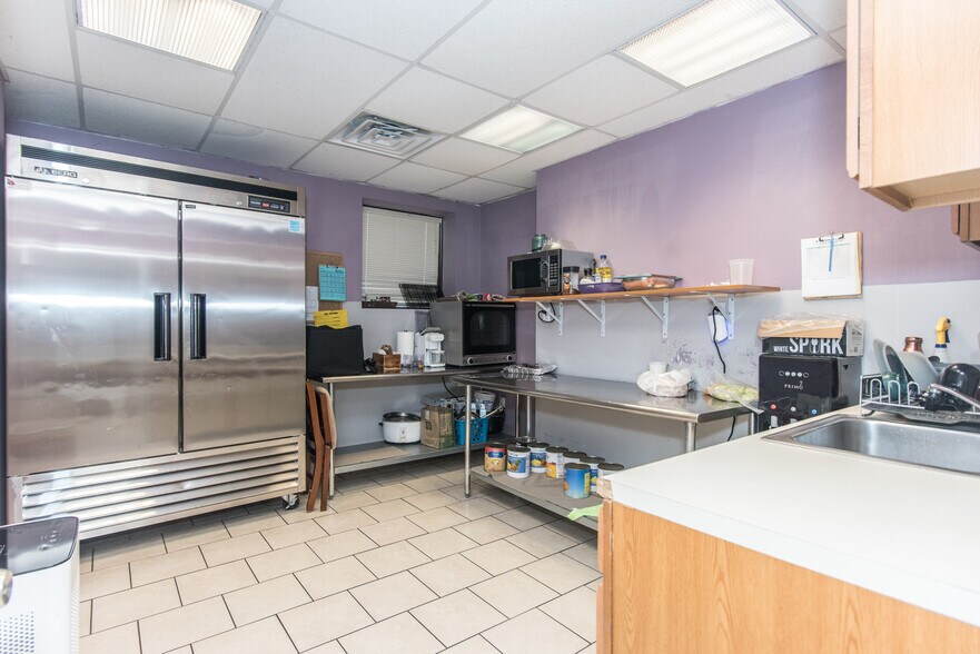 More Photos Of 6044-6052 Castor Ave, Philadelphia Medical For Sale