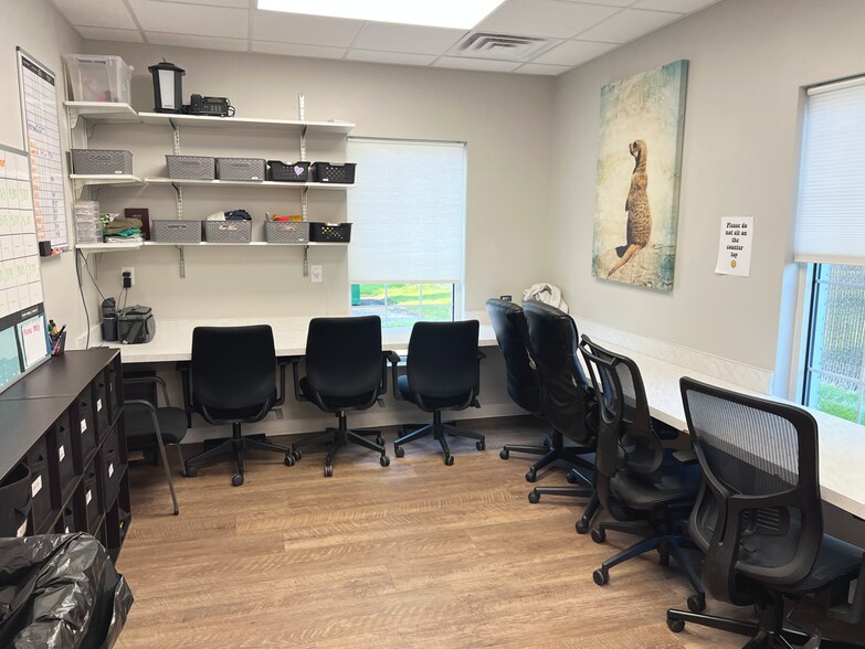 More Photos Of 613 W Lincoln Rd, Kokomo Medical For Sale