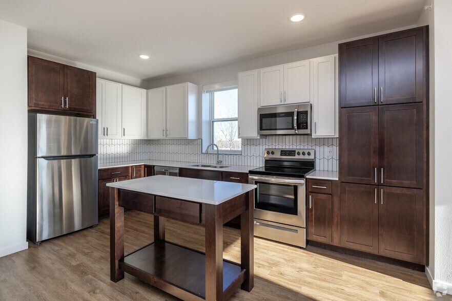 More Photos Of 201 El Dorado Dr, Jordan Apartments For Lease