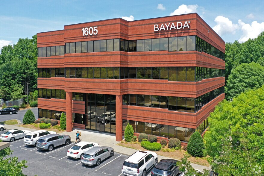 Primary Photo Of 1605 Westbrook Plaza Dr, Winston-Salem Office For Lease