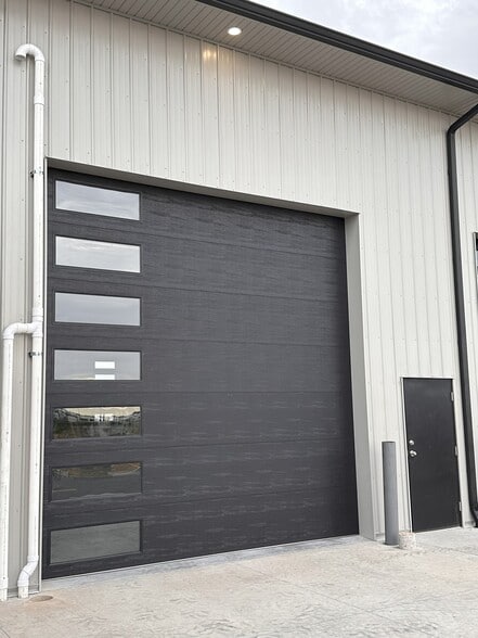 More Photos Of 2521 Granite Peak dr, Cheyenne Warehouse For Lease