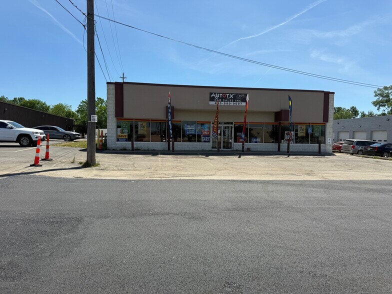 Primary Photo Of 4633 Northfield Rd, North Randall Freestanding For Lease