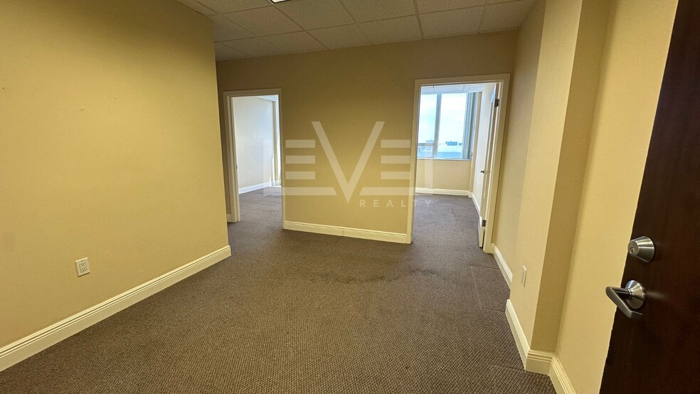 More Photos Of 2455 E Sunrise Blvd, Fort Lauderdale Loft Creative Space For Sale