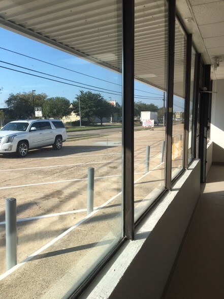 More Photos Of 5602-5608 Pinemont Dr, Houston Storefront Retail Office For Lease