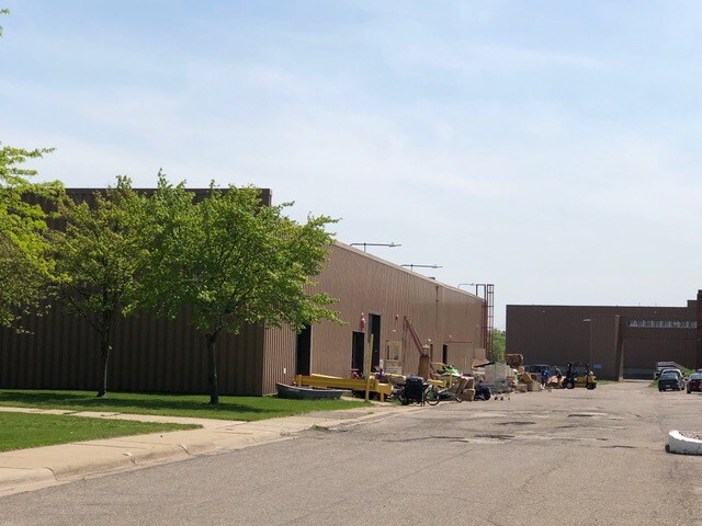 More Photos Of 1611 James P Cole Blvd, Flint Unknown For Lease
