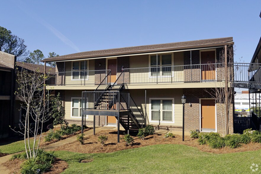 More Photos Of 770 Lakeland Dr, Jackson Apartments For Sale