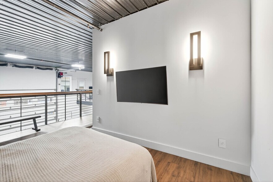 More Photos Of 3620 Arrowhead #2 Dr, Medina Industrial For Sale