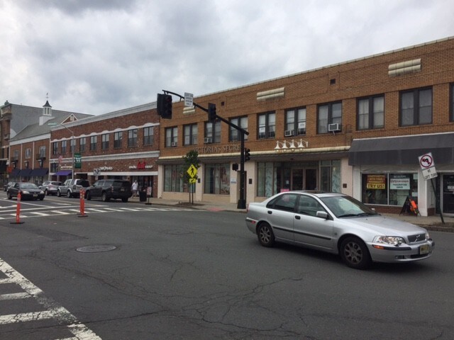 More Photos Of 235 E Broad St, Westfield Storefront For Lease