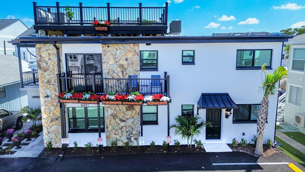 More Photos Of 9921 Gulf Blvd, Treasure Island Apartments For Sale