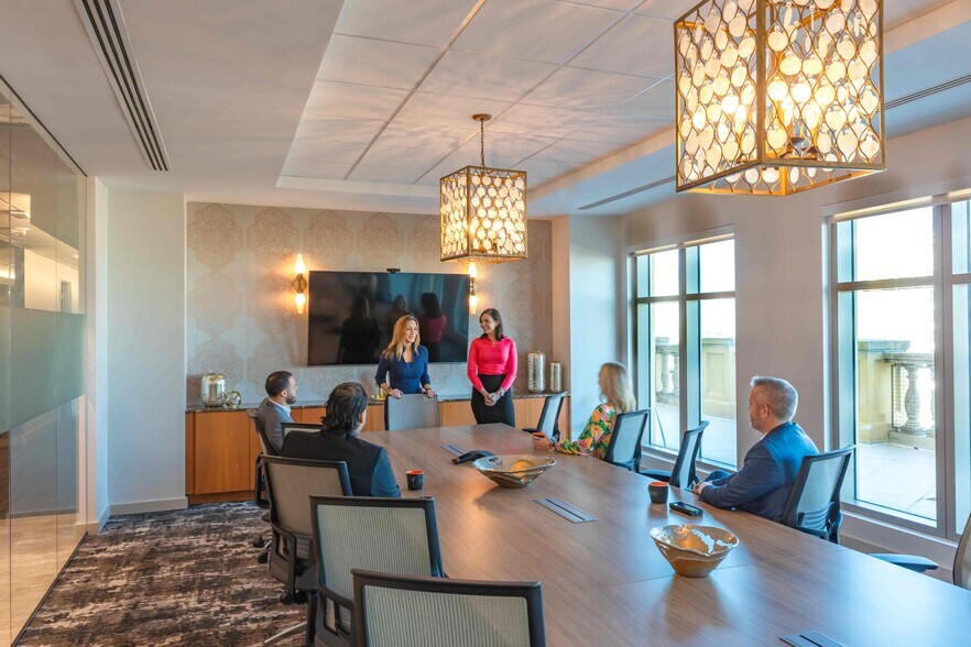 More Photos Of 121 Alhambra Plz, Coral Gables Coworking Space
