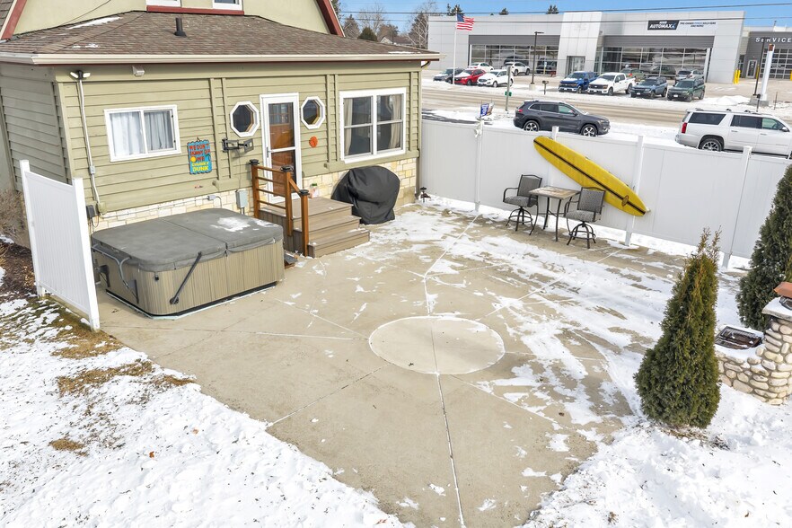 More Photos Of 513-529 Duluth Ave, Sturgeon Bay, Sturgeon Bay General Retail For Sale