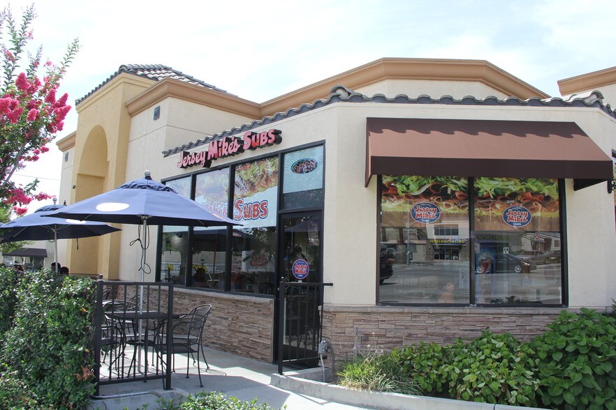 Primary Photo Of 10722 Beverly Blvd, Whittier Unknown For Lease