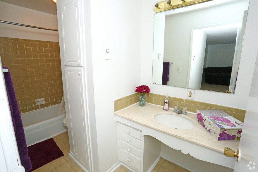 More Photos Of 308 Van Buren St, Jackson Apartments For Sale