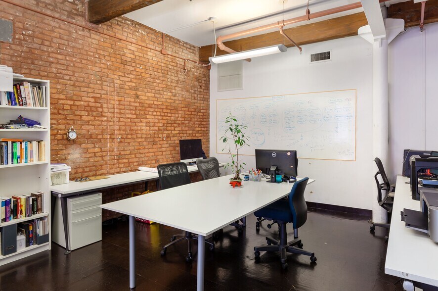 More Photos Of 179 Franklin St, New York Office Residential For Lease
