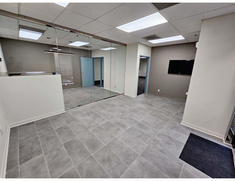 More Photos Of 43180 Business Park Dr, Temecula Office For Lease