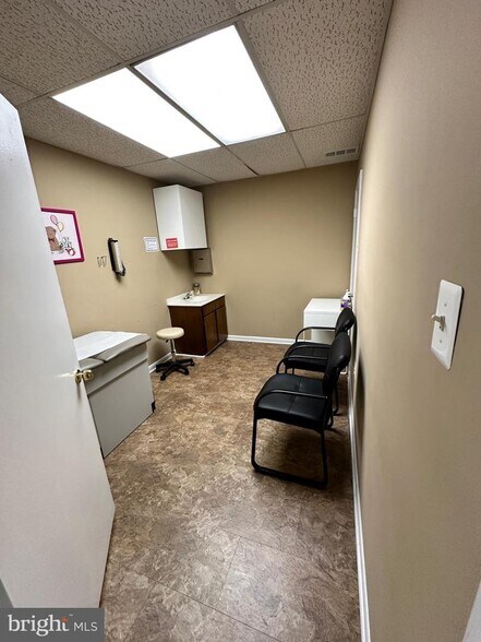 More Photos Of 6275 Franconia Rd, Alexandria Healthcare For Lease