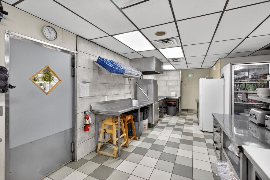 More Photos Of 4040 US Highway 27 S, Sebring Restaurant For Lease