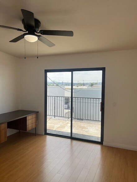 More Photos Of 2435 Stozier Ave, South El Monte Warehouse For Lease