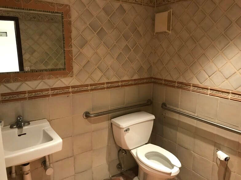 More Photos Of 76 E Ridgewood Ave, Ridgewood Storefront Retail Residential For Lease