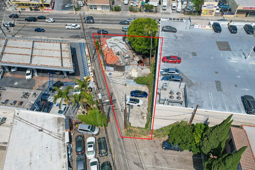 More Photos Of 1350 S La Brea Ave, Los Angeles Restaurant For Sale