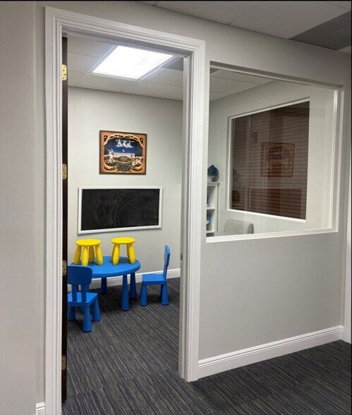 More Photos Of 12855 SW 132nd St, Miami Office For Lease