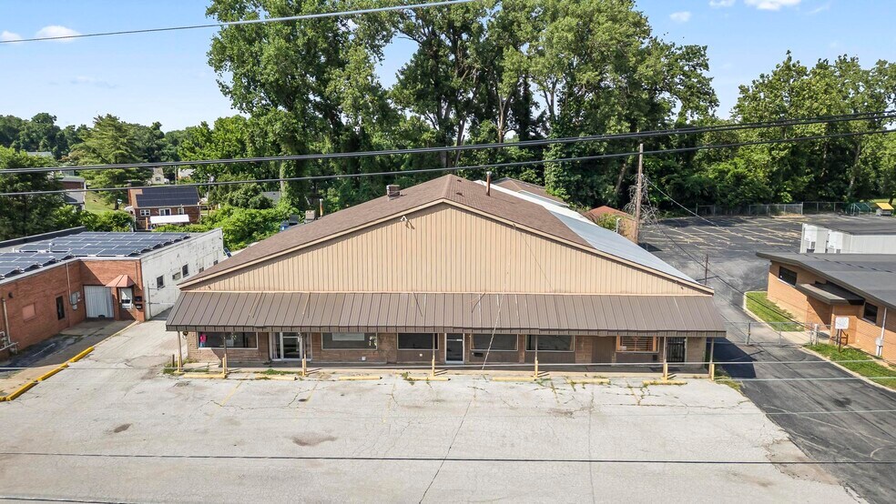 More Photos Of 909-911 Milton Rd, Alton Flex For Sale