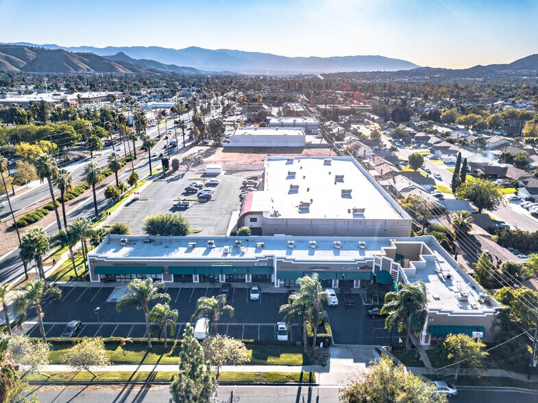 More Photos Of 10759 Magnolia Ave, Riverside Unknown For Lease