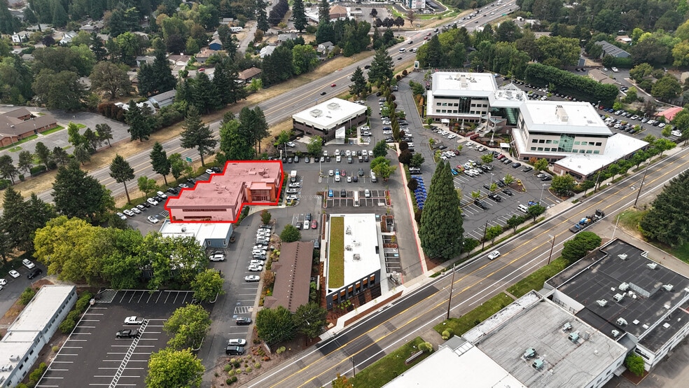 More Photos Of 6542 SE Lake Rd, Milwaukie Medical For Lease