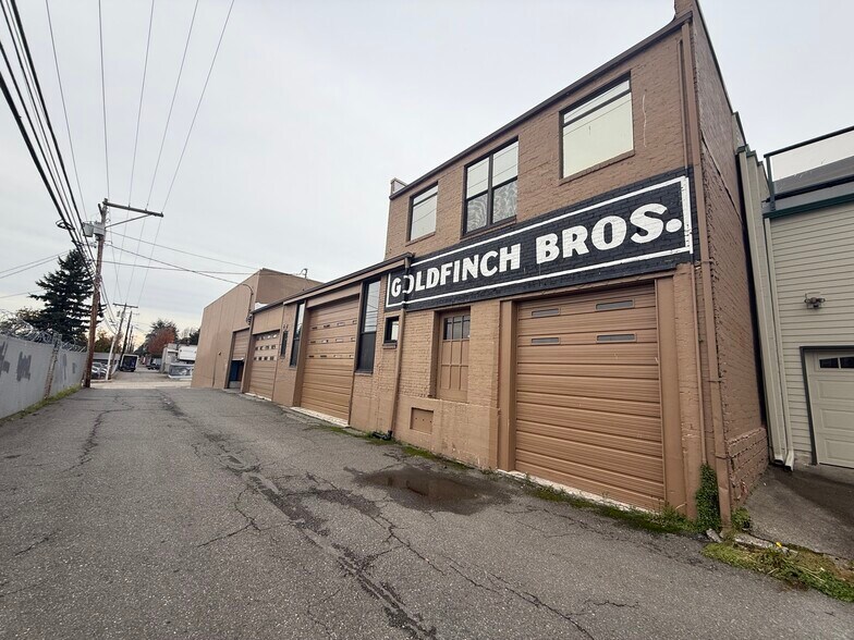 More Photos Of 2812 Rucker Ave, Everett Storefront For Lease