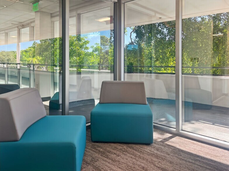 More Photos Of 6501 Park of Commerce Blvd, Boca Raton Coworking Space