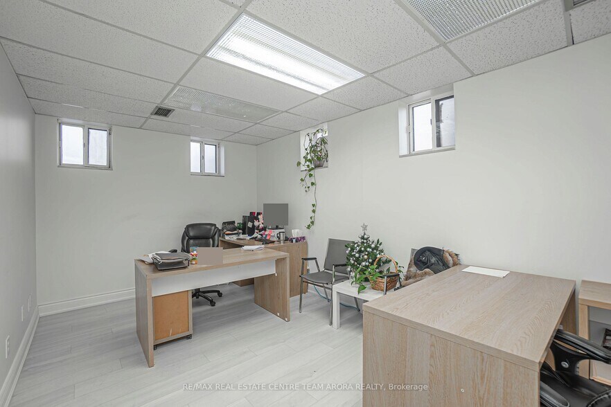 More Photos Of 3173 Erindale Station Rd, Mississauga Medical For Sale