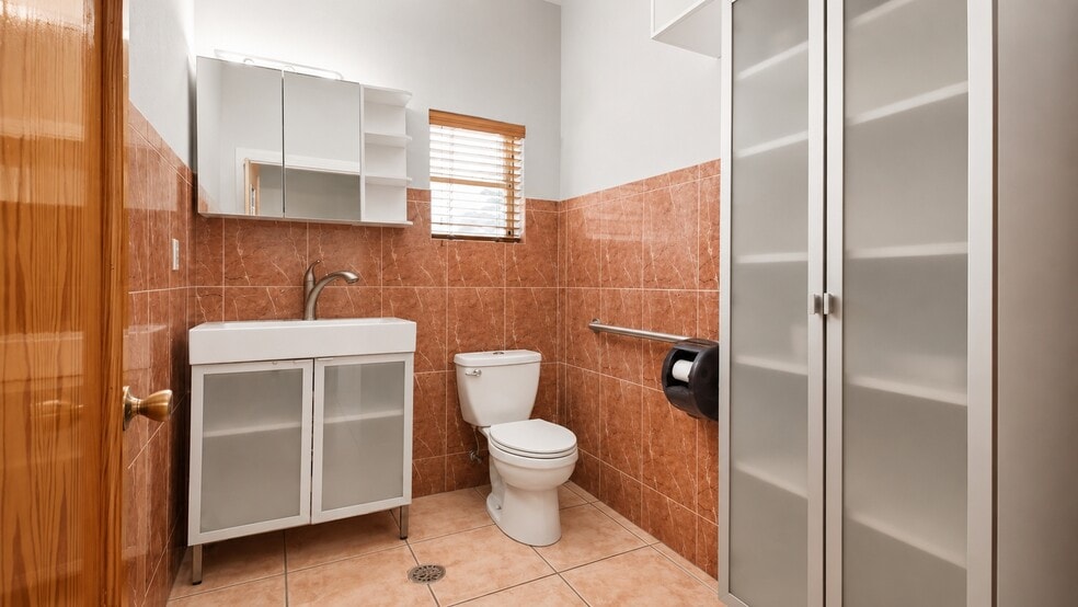More Photos Of 14701 SW 137th St, Miami Light Distribution For Lease