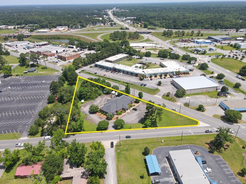 More Photos Of 1201 Stuart Ave, Albany Medical For Sale